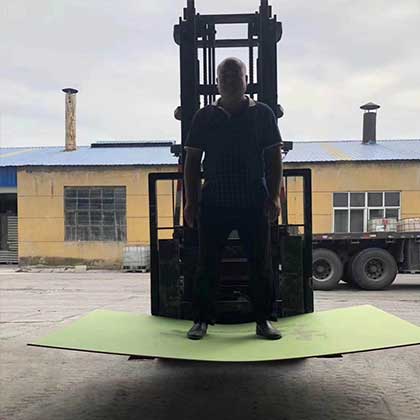 Moisture And Crack Resistant Gypsum Board